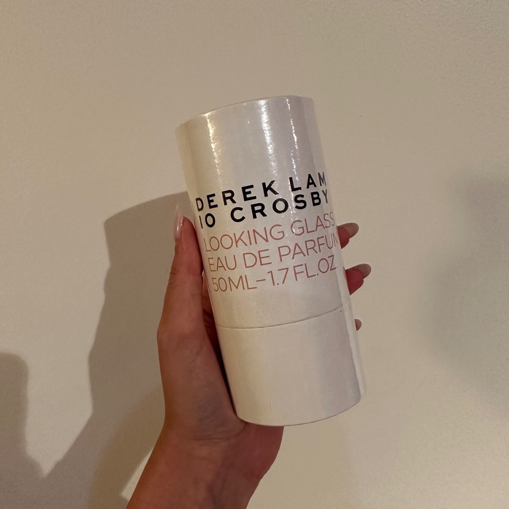 Derek Lam White Perfume Packaging
